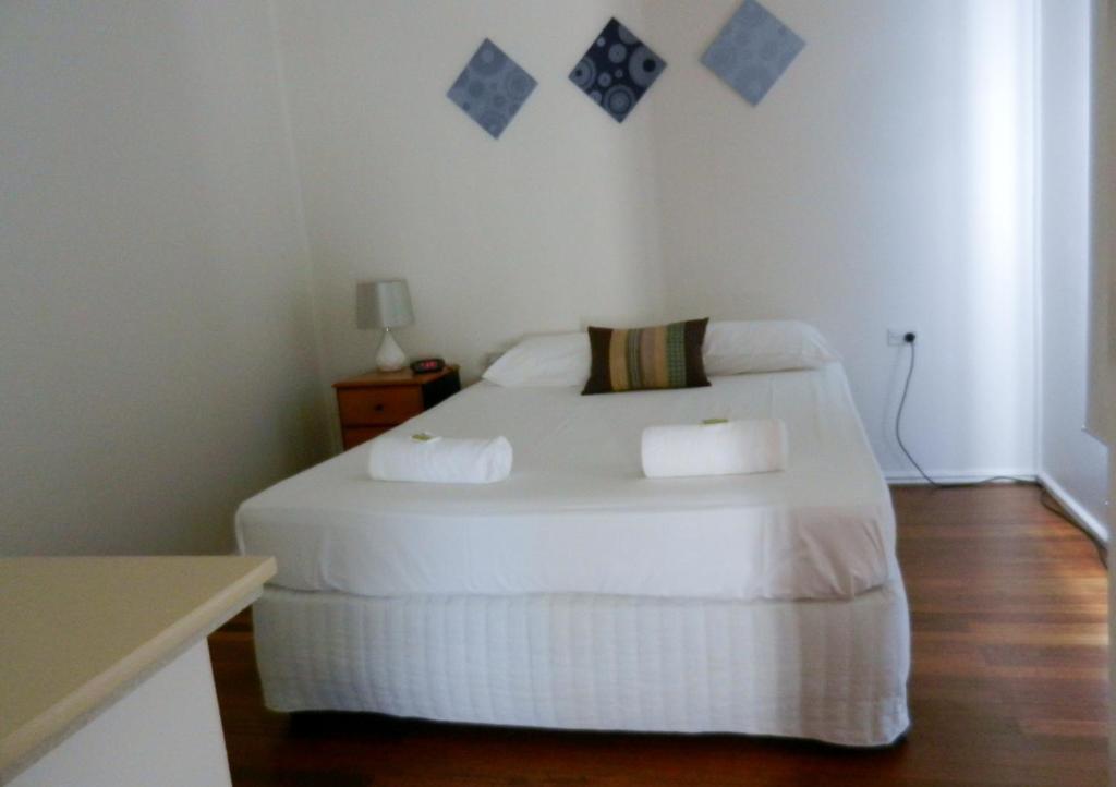 Golden Shores Motel Bilinga Pokoj fotografie